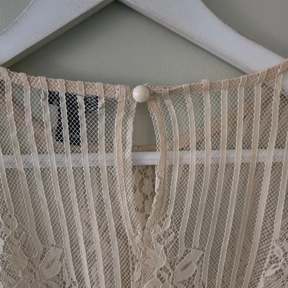 NWOT Revamped M Y2K Whimsigoth Romantic Coquette Girl Lace Mesh Crop Top - Picture 13 of 14